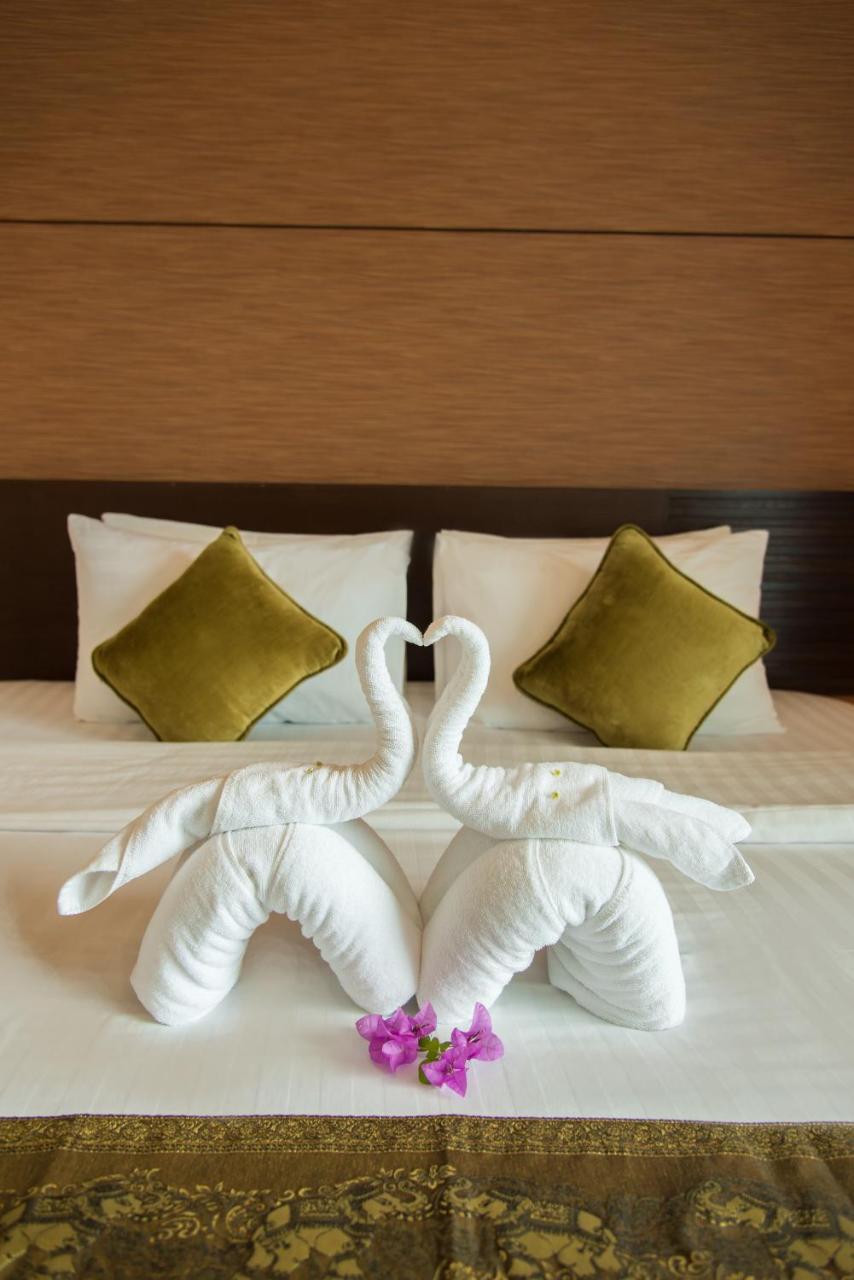 Jula Place Hotel Chalong Exterior foto